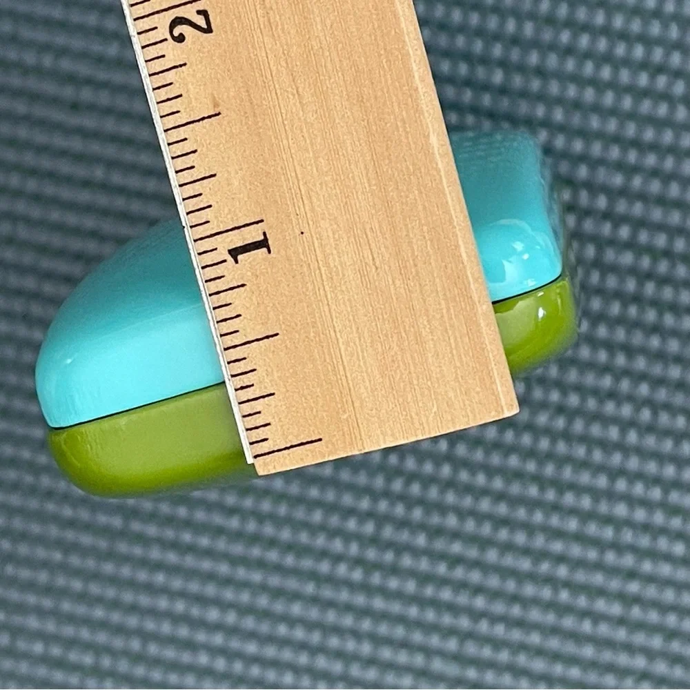 EUC Kate Spade New York Eyewear Stylish Hard Protective Case With Cleaning Cloth - Picture 15 of 17